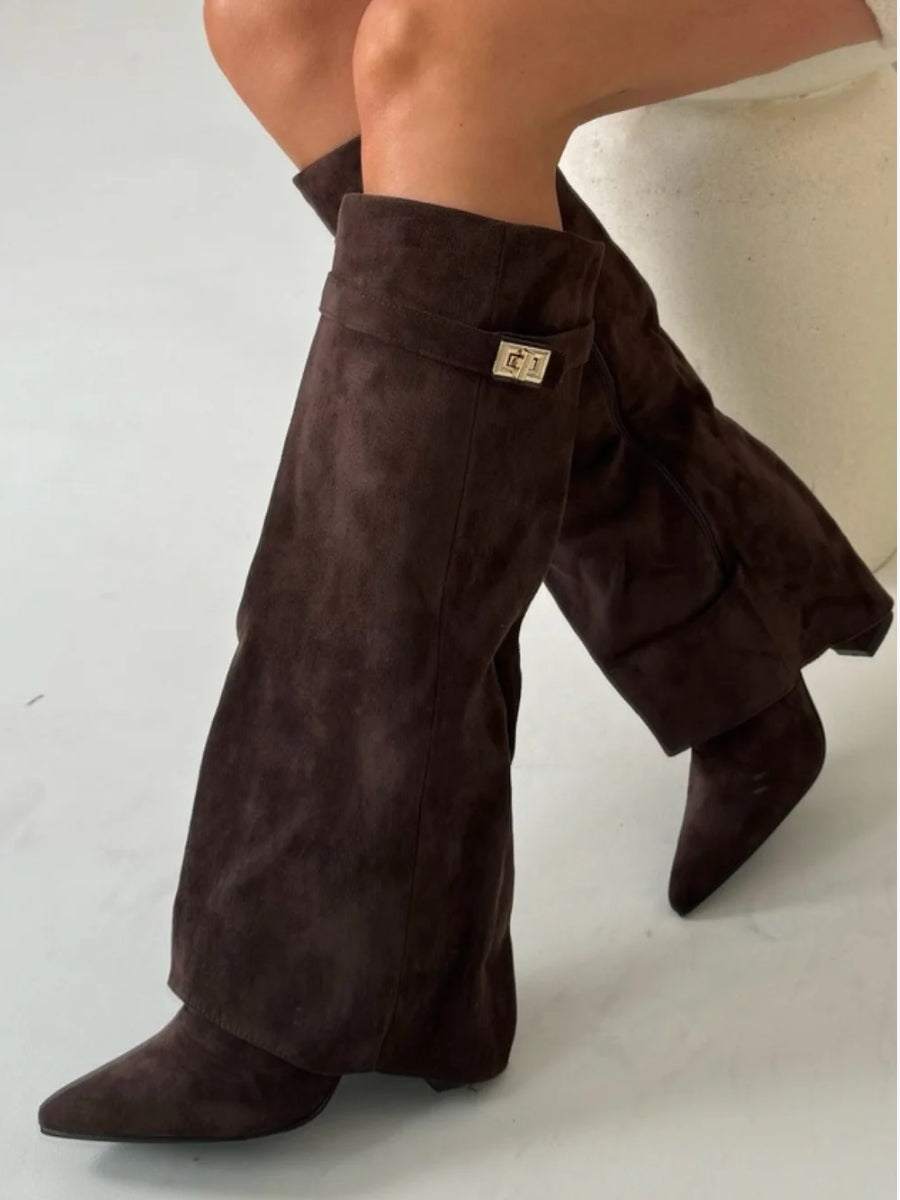 Knee-high suede boots - Heel - Elegant design