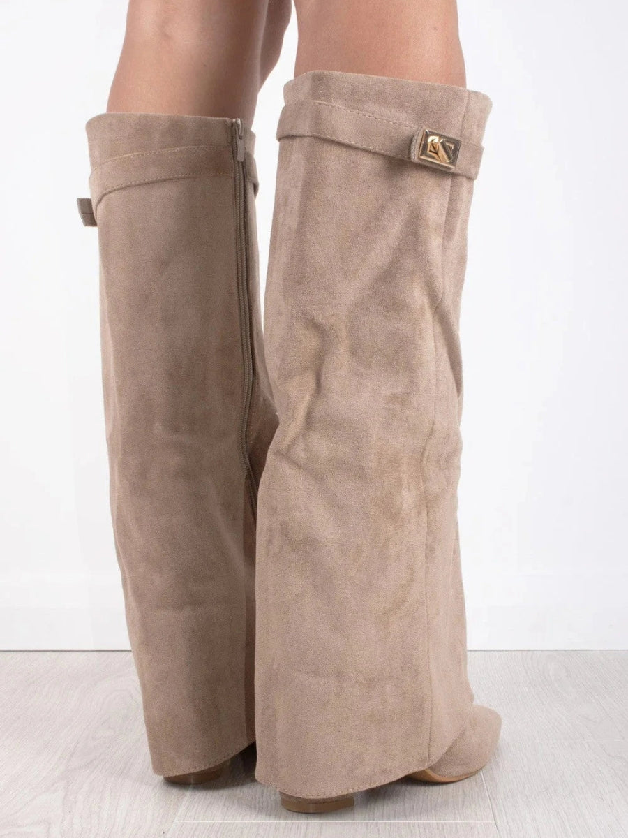Knee-high suede boots - Heel - Elegant design