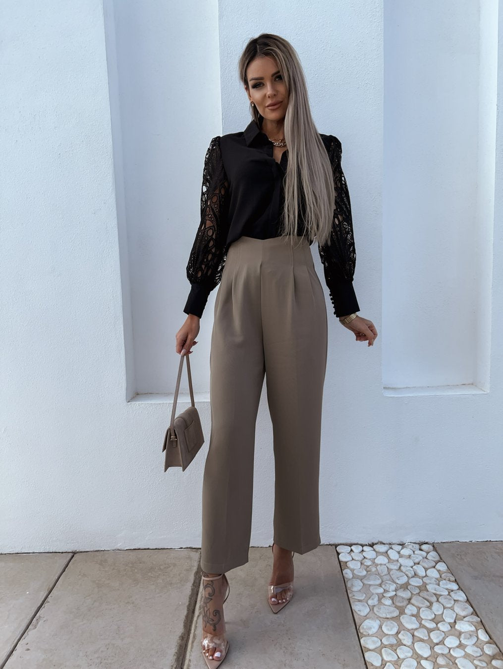 Silky Soft Ladies' Blouse - Elegantti ja Mukava