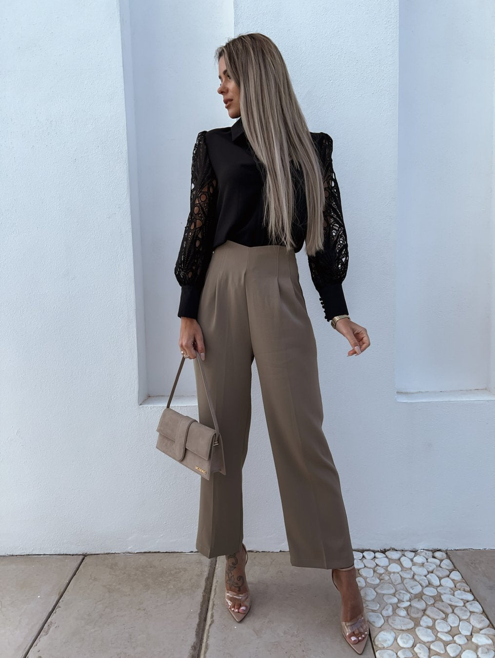 Silky Soft Ladies' Blouse - Elegantti ja Mukava