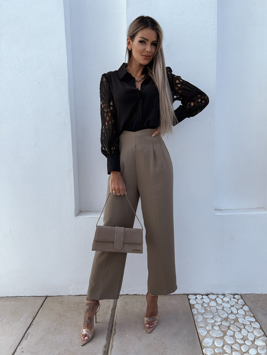 Silky Soft Ladies' Blouse - Elegantti ja Mukava