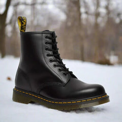 Elegant lace-up boots for women - Classic style - Timeless design
