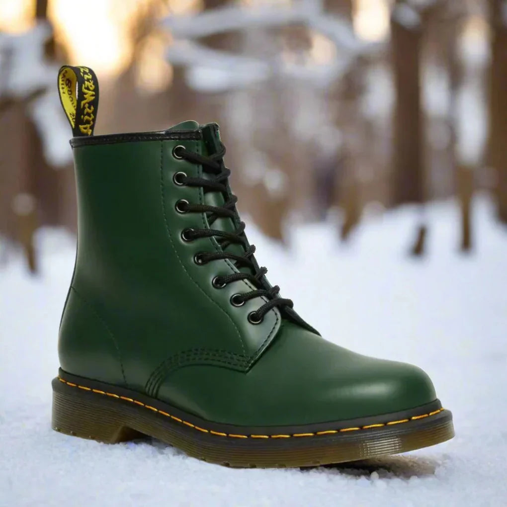 Elegant lace-up boots for women - Classic style - Timeless design