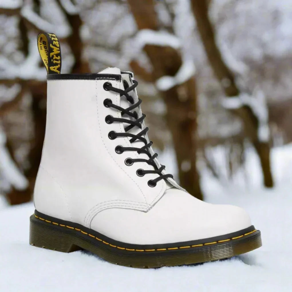 Elegant lace-up boots for women - Classic style - Timeless design