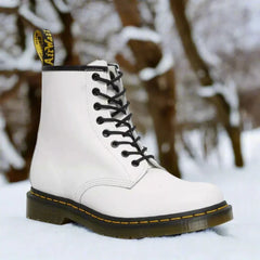 Elegant lace-up boots for women - Classic style - Timeless design